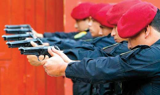 Peru policia armas